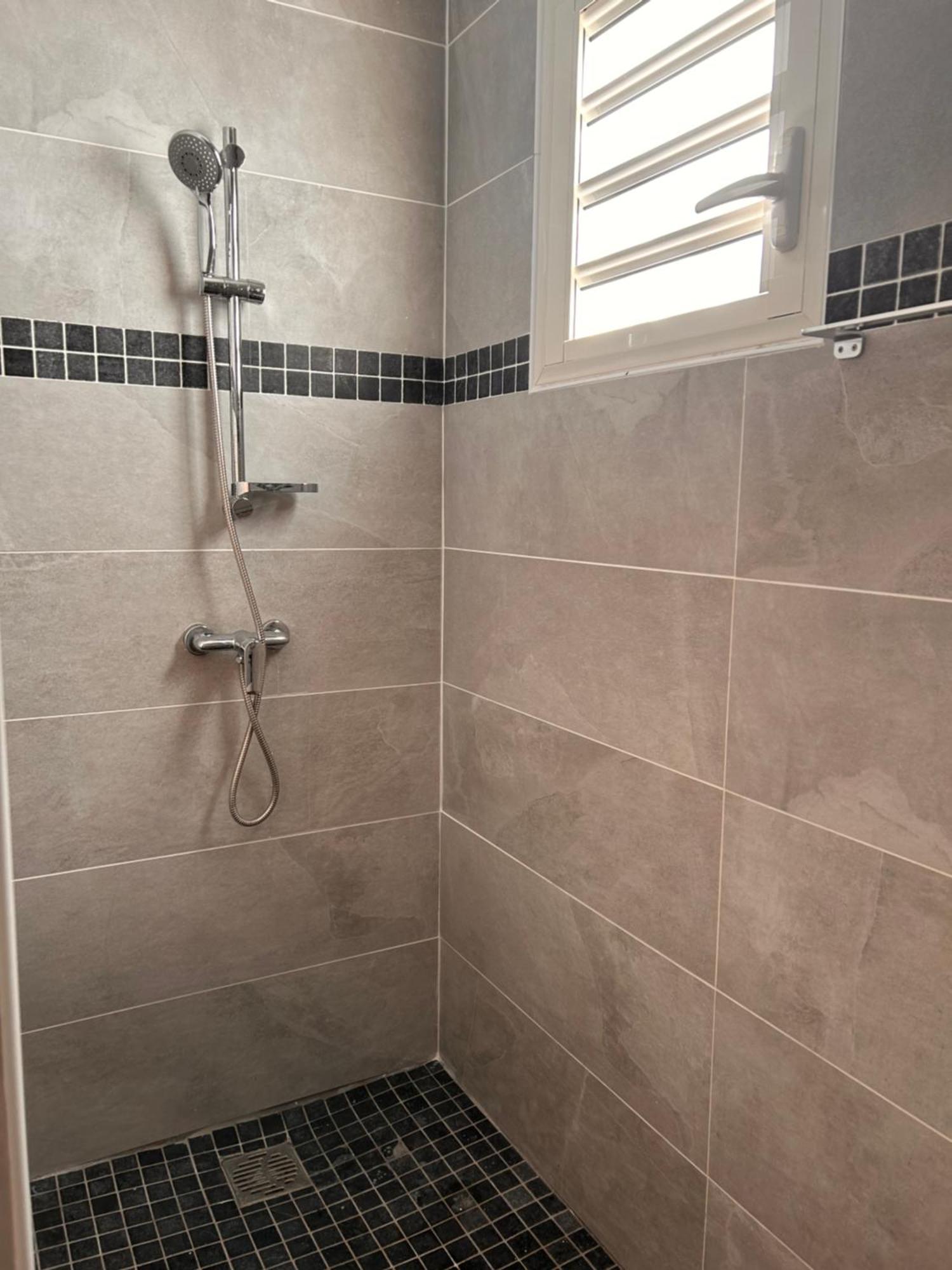 Logement Emeraude Sainte-Rose Esterno foto